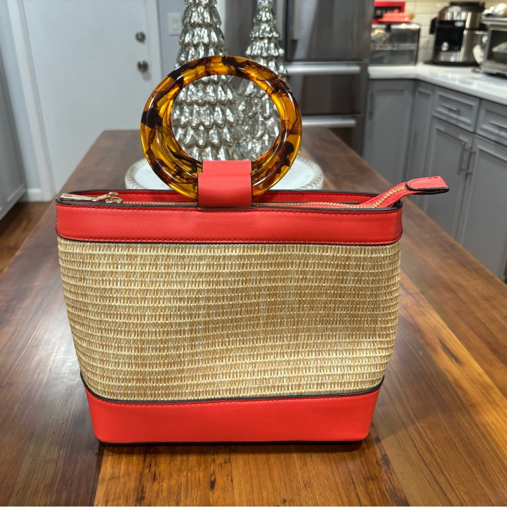 ATRIE Straw and Coral Handbag Crossbody with strap NWOT